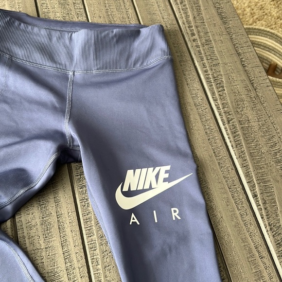 NWOT Nike 7/8 length high waisted legging - Picture 2 of 8